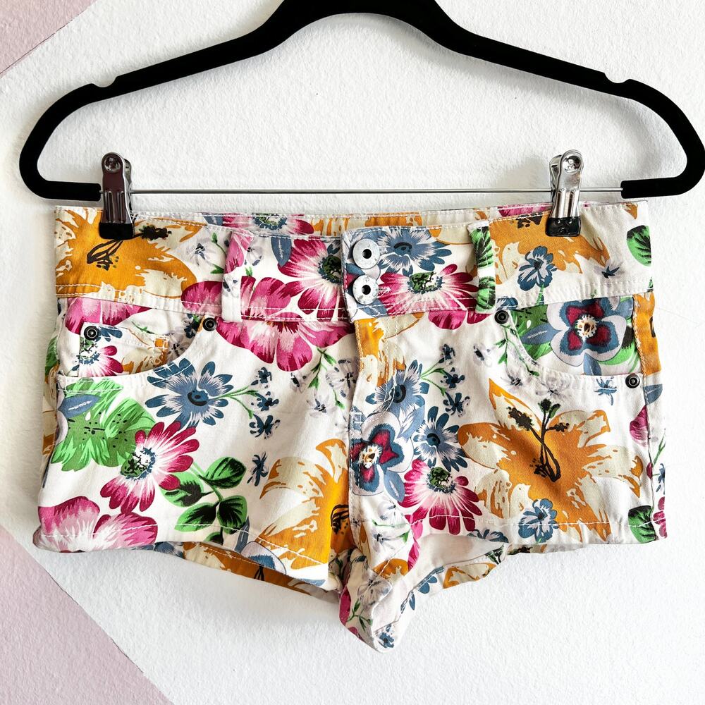 Vintage Floral Denim Shorts, Festival Coquette 2000s Medium‎ Y2K